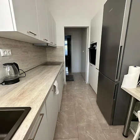 Kleine Moderne 1,5 Zimmerwohnung شقة إسن